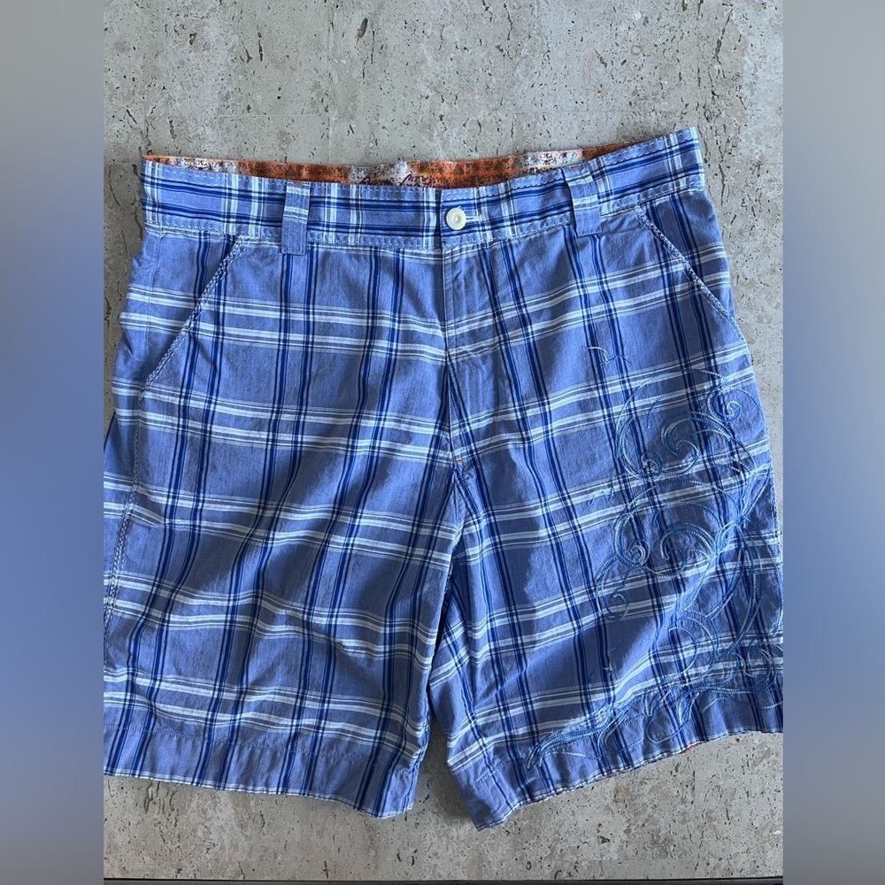 Robert Graham Blue Plaid Embroidered Ocean Waves Shorts Size 36